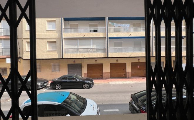 Resale - Apartment -
Torrevieja - Playa del Cura