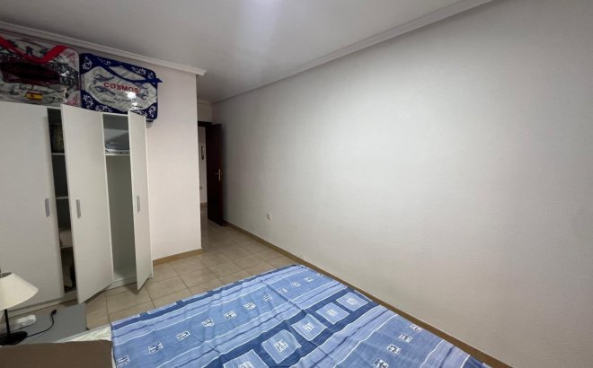 Resale - Apartment -
Torrevieja - Playa del Cura