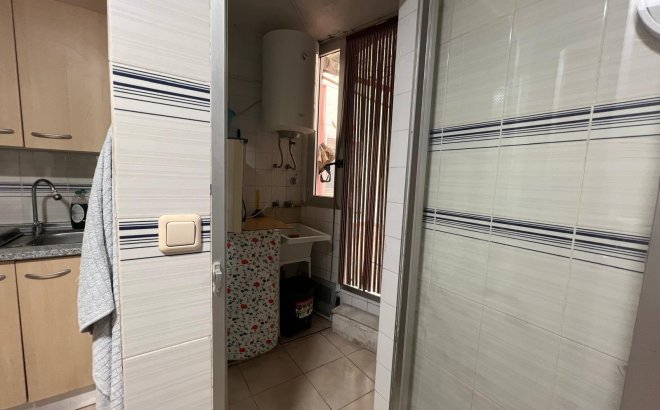 Resale - Apartment -
Torrevieja - Playa del Cura