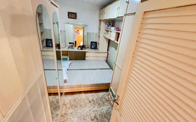 Resale - Apartment -
Torrevieja