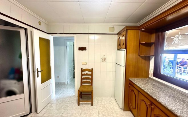 Resale - Apartment -
Torrevieja - Centro