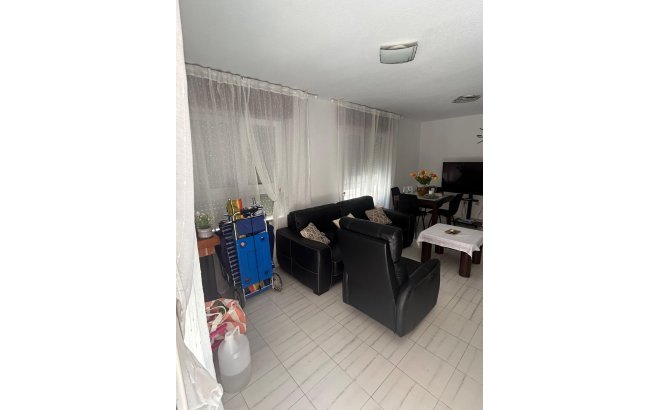 Resale - Town House -
Torrevieja - Centro