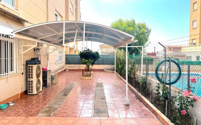 Resale - Apartment -
Torrevieja - Playa del Cura