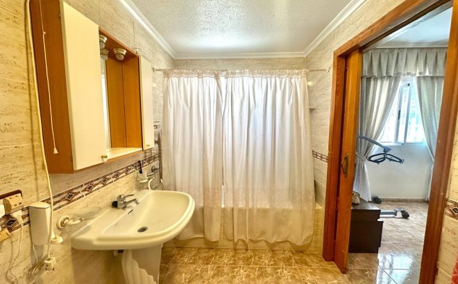 Resale - Apartment -
Torrevieja - Playa del Cura