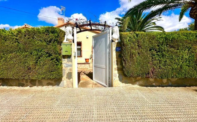 Resale - Villa -
Cabo Roig - Costa Blanca