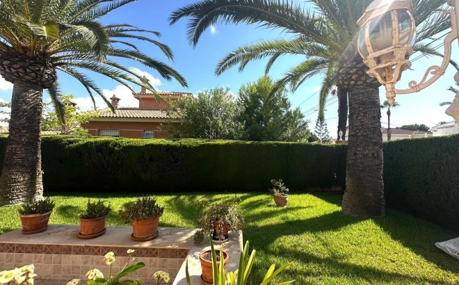 Resale - Villa -
Cabo Roig - Costa Blanca