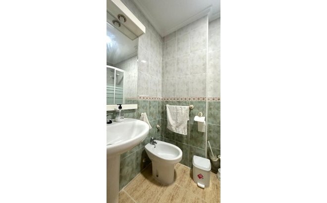 Resale - Apartment -
Torrevieja - Acequion