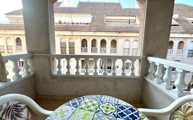 Resale - Apartment -
Torrevieja - Acequion