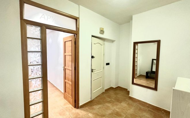 Resale - Apartment -
Torrevieja