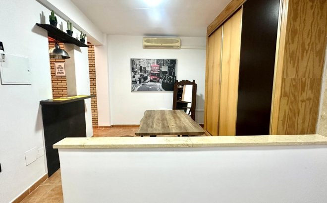 Resale - Apartment -
Torrevieja