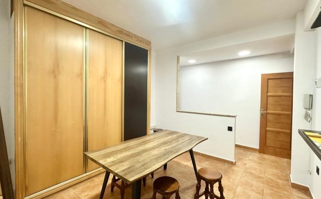Resale - Apartment -
Torrevieja