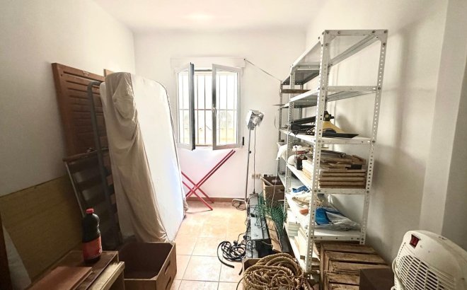 Resale - Apartment -
Torrevieja