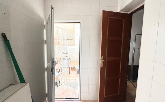 Resale - Apartment -
Torrevieja