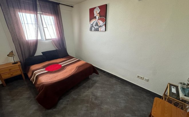 Resale - Apartment -
Torrevieja - Playa del Cura