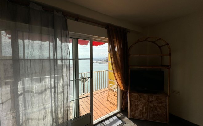 Resale - Apartment -
Torrevieja - Playa del Cura