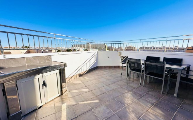 Herverkoop - Appartement -
Torrevieja - Estacion De Autobuses