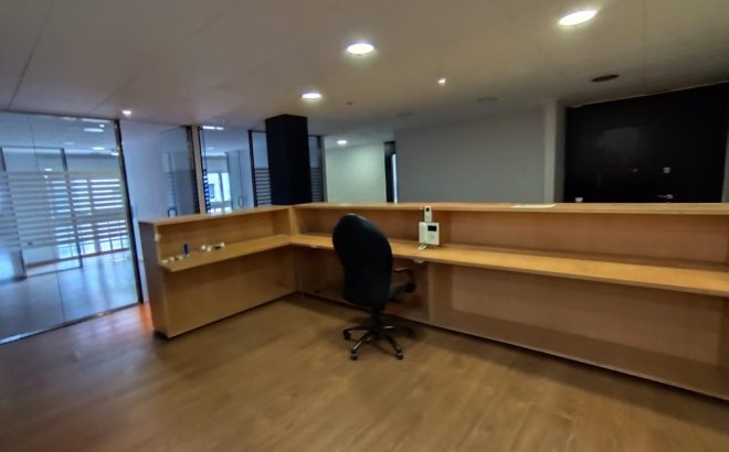 Resale - Apartment -
Torrevieja - Puerto