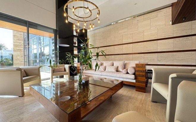 Resale - Villa -
Orihuela Costa - Altos De Campoamor