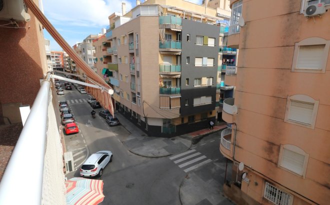 Resale - Apartment -
Torrevieja - Acequion