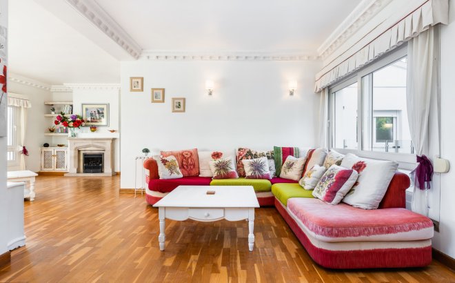 Herverkoop - Villa -
Dehesa de Campoamor - Costa Blanca