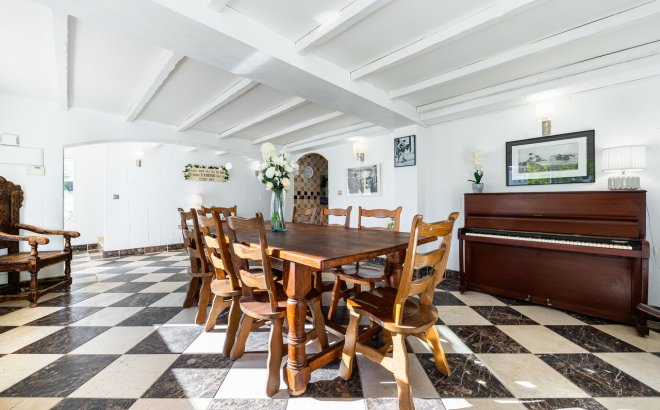 Herverkoop - Villa -
Dehesa de Campoamor - Costa Blanca