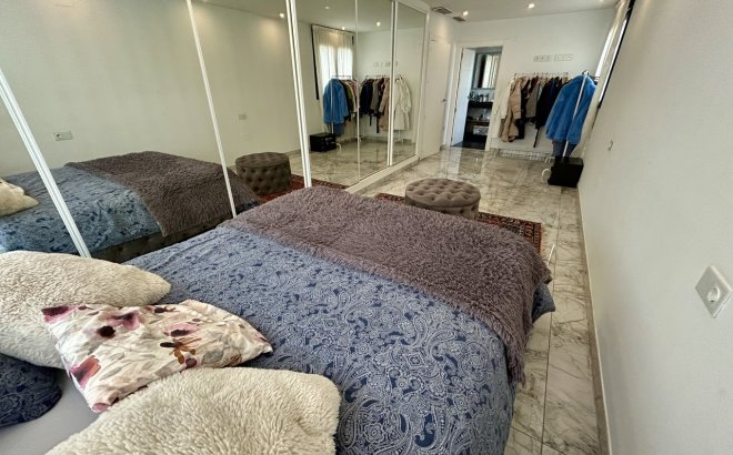 Resale - Villa -
Los Balcones - Costa Blanca