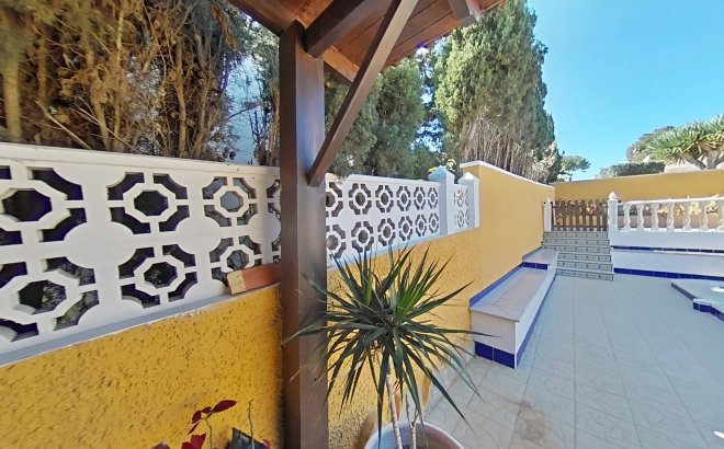 Resale - Villa -
Torrevieja - Los Balcones