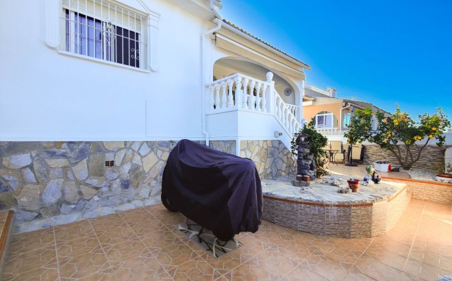 Resale - Villa -
Ciudad Quesada - Costa Blanca
