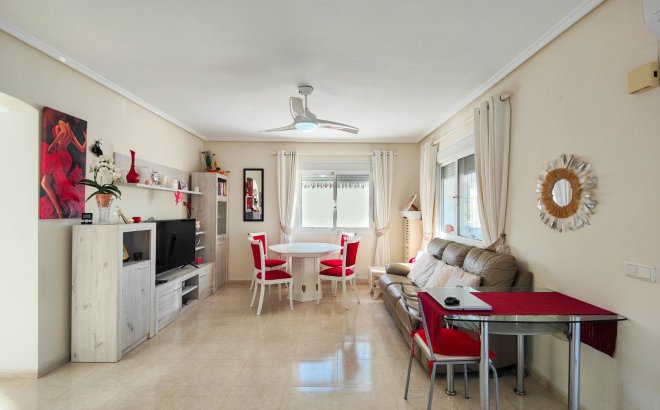Resale - Villa -
Ciudad Quesada - Costa Blanca