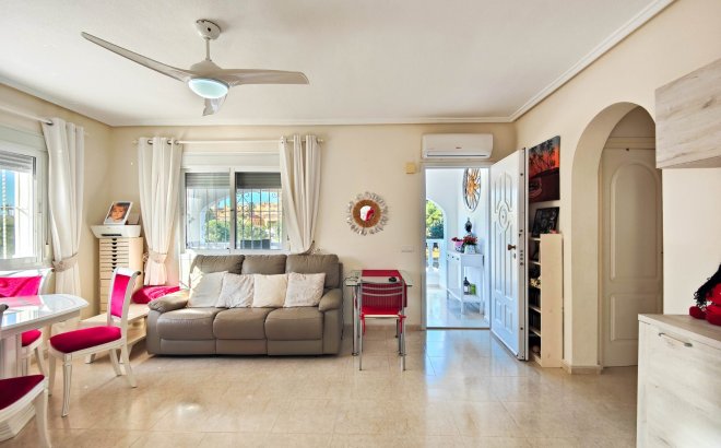 Resale - Villa -
Ciudad Quesada - Costa Blanca