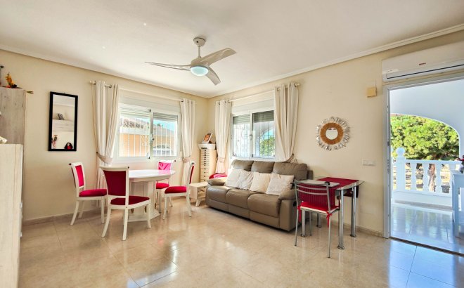 Resale - Villa -
Ciudad Quesada - Costa Blanca