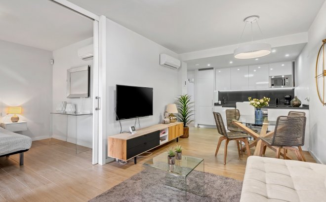 Resale - Apartment -
Orihuela Costa - Costa Blanca