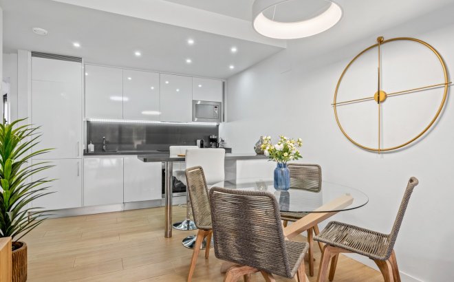 Resale - Apartment -
Orihuela Costa - Costa Blanca