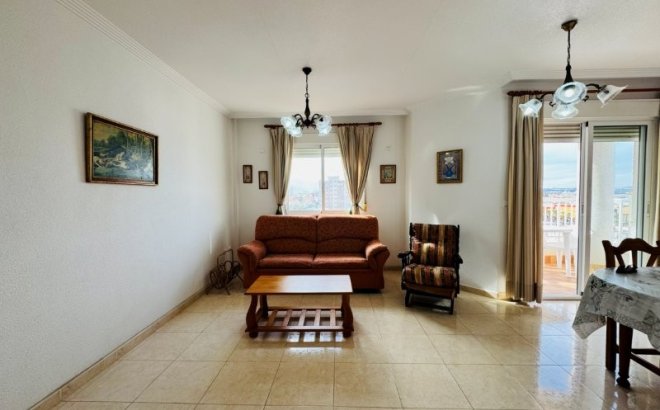 Resale - Apartment -
Torrevieja - Costa Blanca