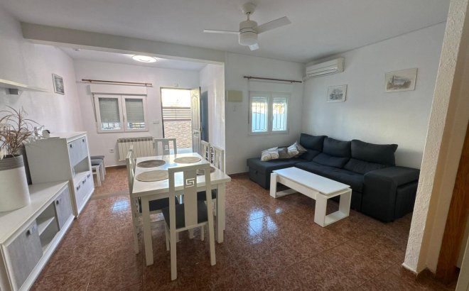 Resale - Bungalow -
Torrevieja - Costa Blanca