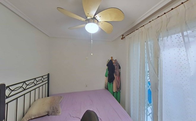 Resale - Apartment -
Torrevieja - Estacion De Autobuses