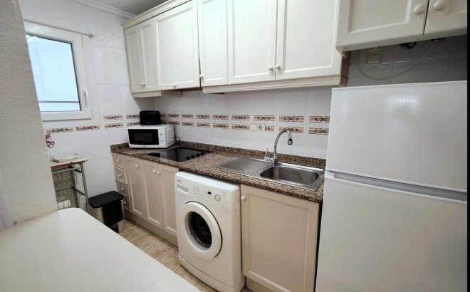 Resale - Apartment -
Torrevieja - Estacion De Autobuses