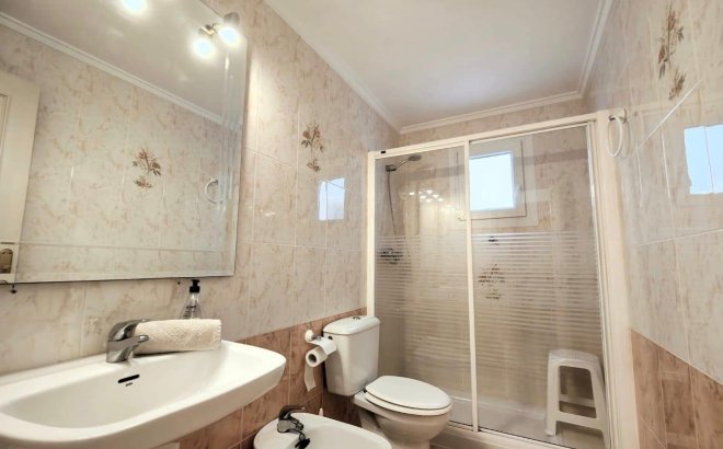 Resale - Apartment -
Torrevieja - Estacion De Autobuses