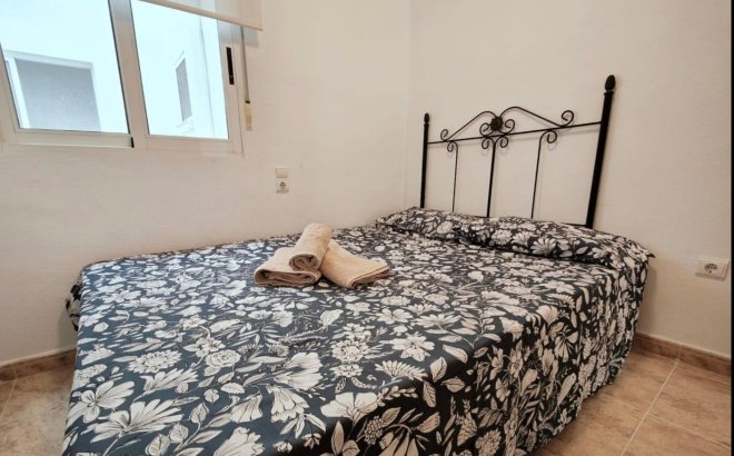 Resale - Apartment -
Torrevieja - Estacion De Autobuses