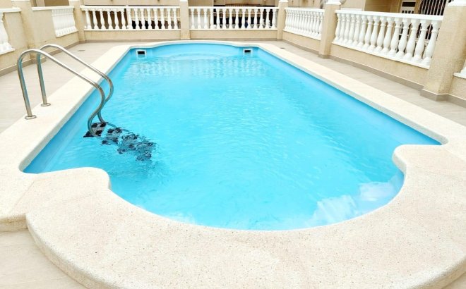 Resale - Apartment -
Torrevieja - Estacion De Autobuses