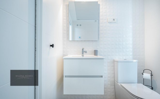 Resale - Apartment -
Torrevieja - Punta Prima