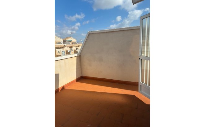 Resale - Bungalow -
Orihuela Costa - Los Almendros-la Florida