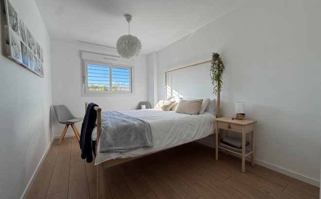 Resale - Apartment -
Pilar de la Horadada - Riomar