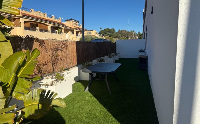 Resale - Apartment -
Pilar de la Horadada - Riomar