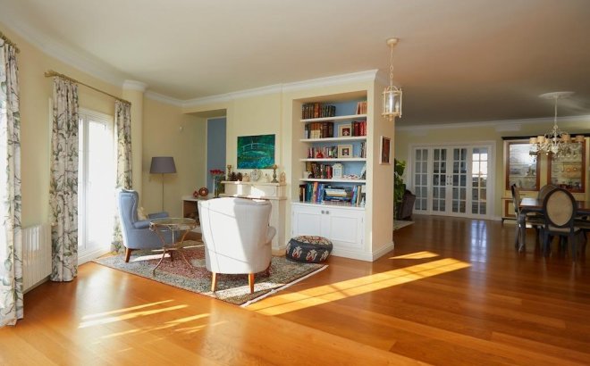 Resale - Villa -
Rojales - Inland