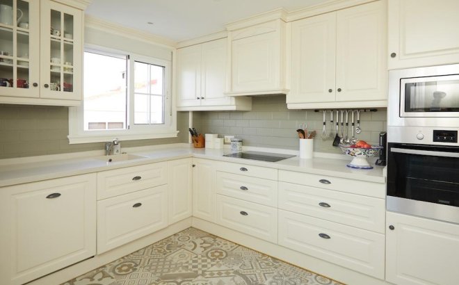 Resale - Villa -
Rojales - Inland