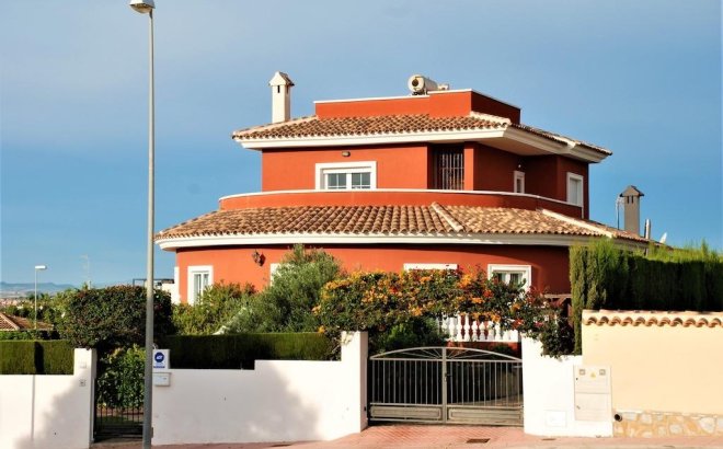 Resale - Villa -
Rojales - Inland