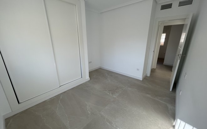 Resale - Apartment -
Pilar de la Horadada - Costa Blanca