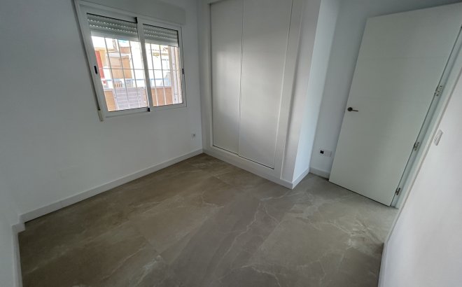 Resale - Apartment -
Pilar de la Horadada - Costa Blanca