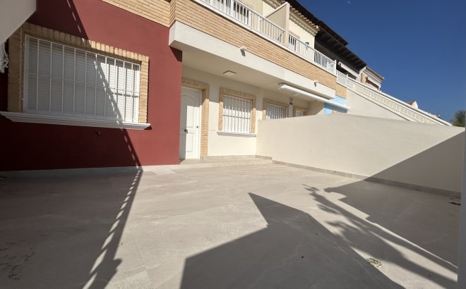 Resale - Apartment -
Pilar de la Horadada - Costa Blanca